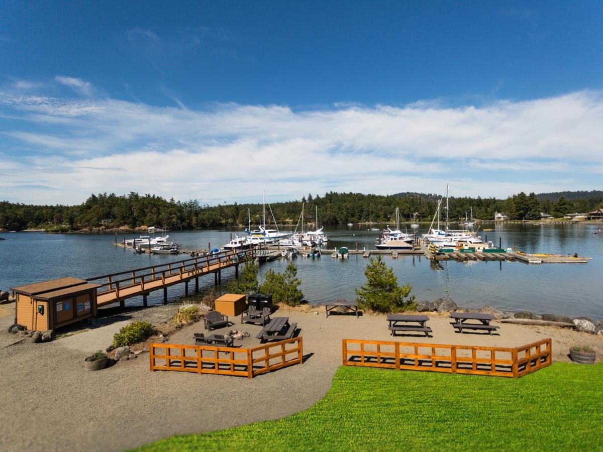 Snug Harbor Resort And Marina Friday Harbor Extérieur photo