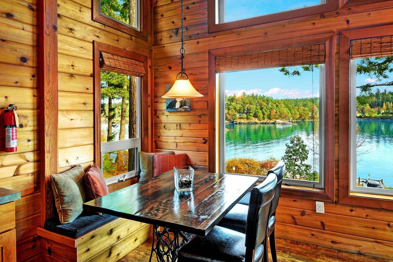 Snug Harbor Resort And Marina Friday Harbor Extérieur photo